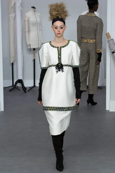 Look 52